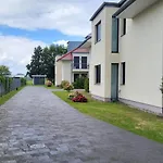 In Mueggenburg, Hochwertig Und Ruhig Urlauben * Zingst